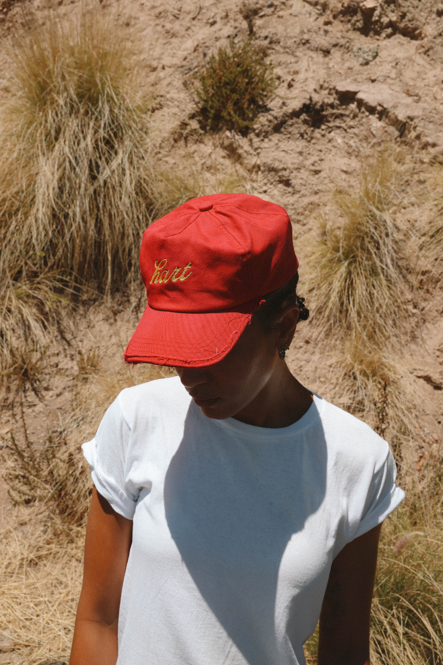 DISTRESSED HART HAT - RED