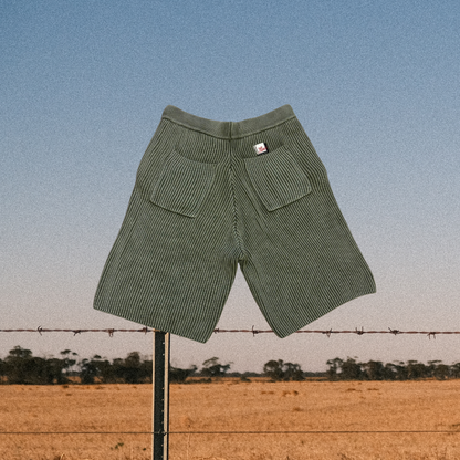 KNITTED SHORTS - GREEN