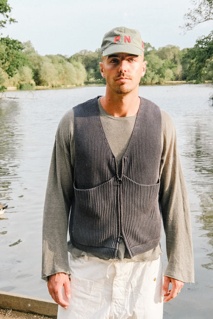 KNITTED UTILITY VEST - BLACK