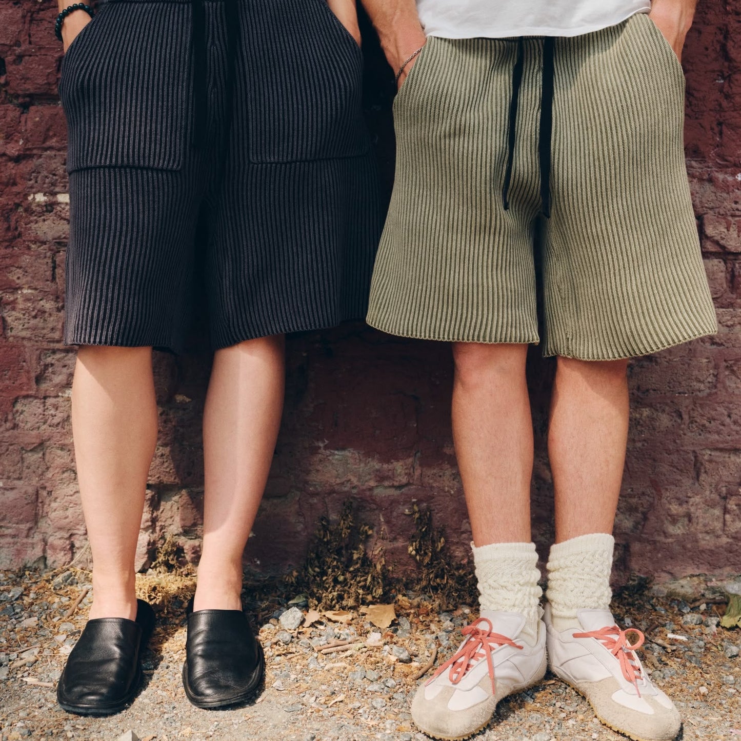 KNITTED SHORTS - BLACK